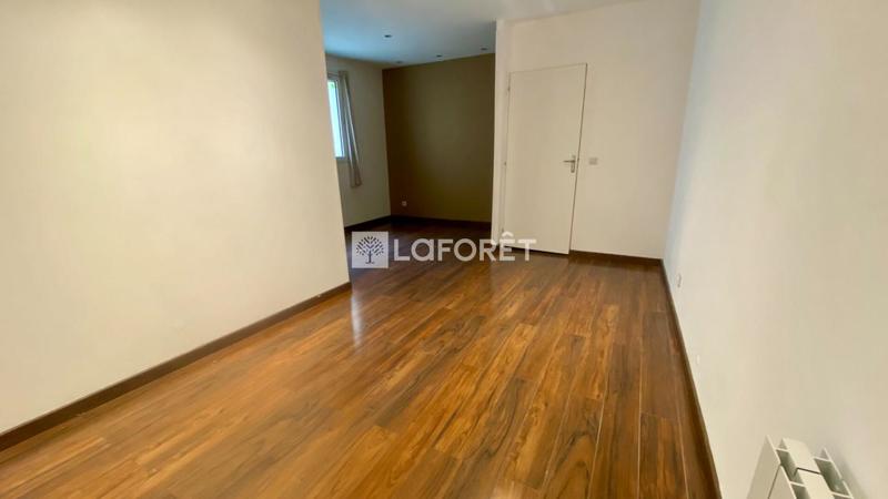 Appartement - 74 m² - 2 pièces