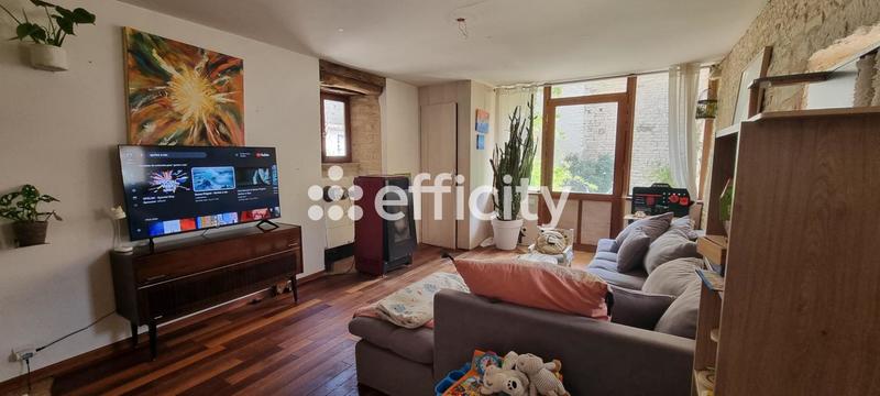 Maison - 121 m² - 8 pièces