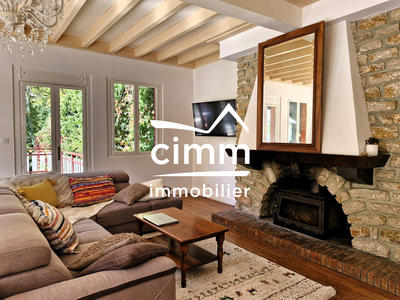 Immeuble - 674 m²