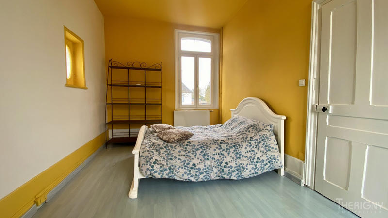 Maison - 184 m² - 8 pièces