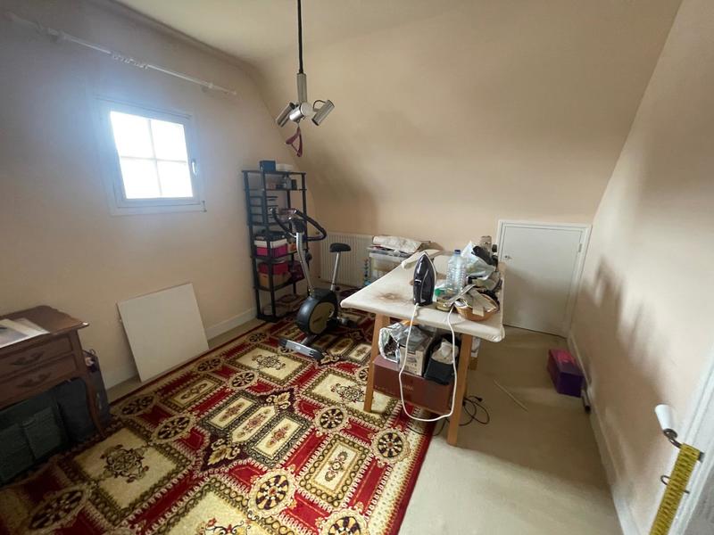 Maison - 142 m² - 8 pièces