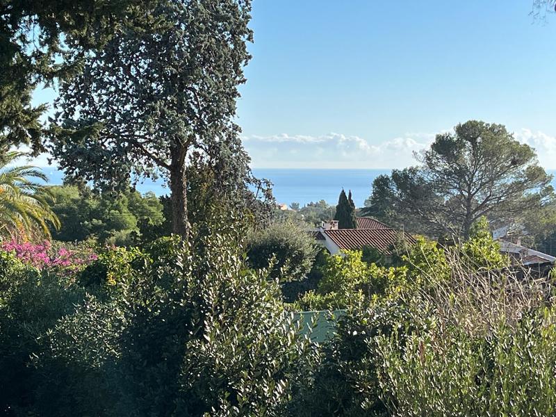 Maison - 217 m² - 9 pièces