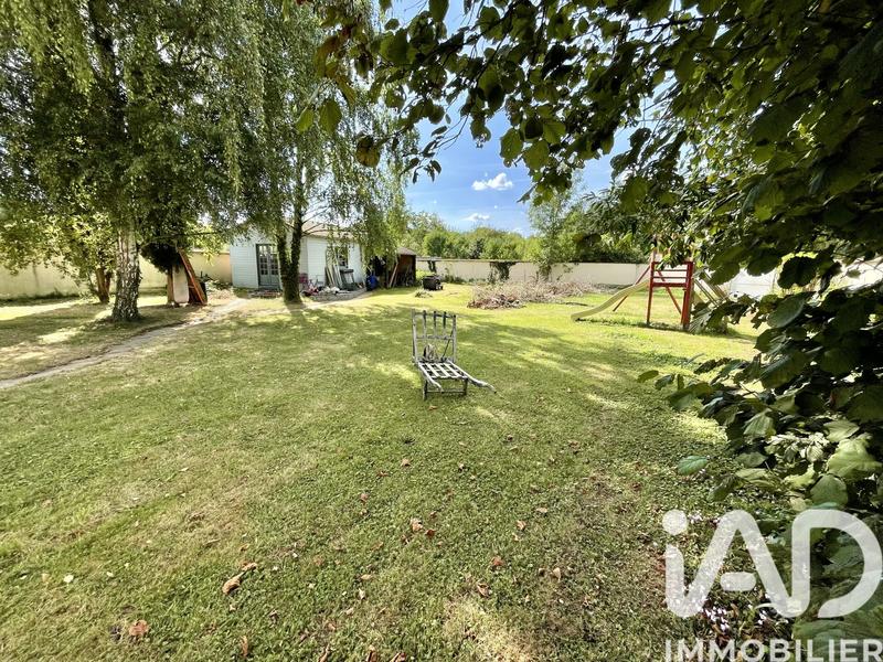 Maison - 220 m² - 8 pièces