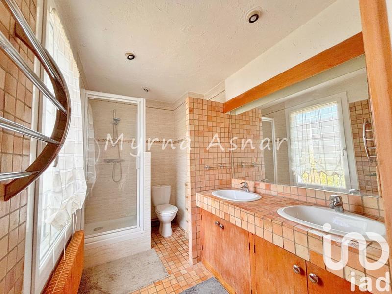 Maison - 173 m² - 9 pièces