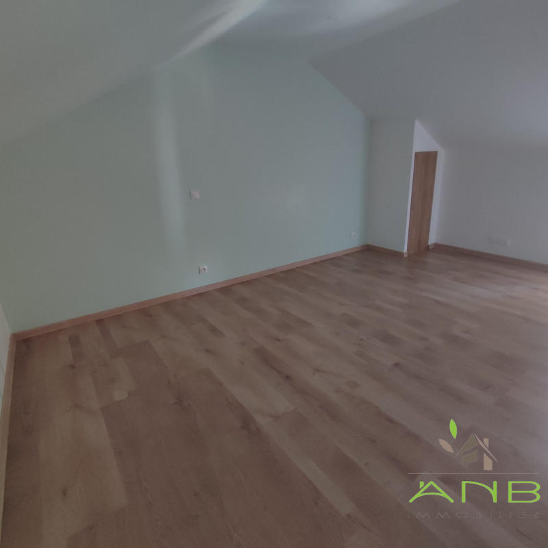 Maison - 213 m² - 5 pièces