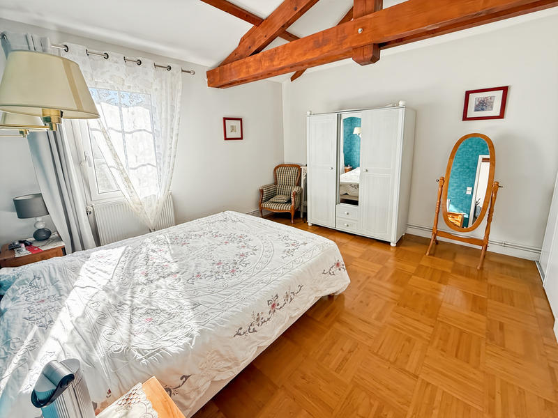 Maison - 160 m² - 5 pièces