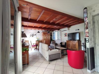 Maison traditionnelle - 104 m² - 5 pièces