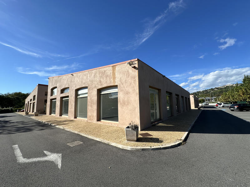 Local commercial - 1 436 m²