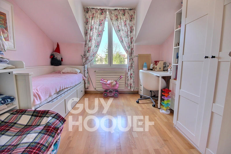 Maison - 94 m² - 5 pièces