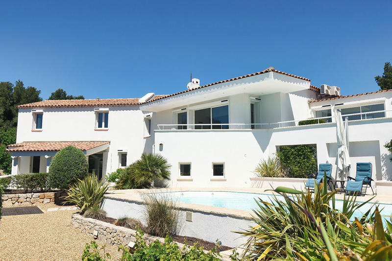 Maison - 297 m² - 8 pièces