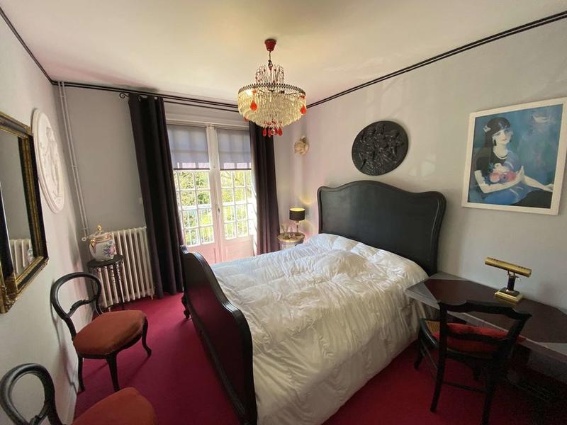 Appartement - 556 m² - 20 pièces