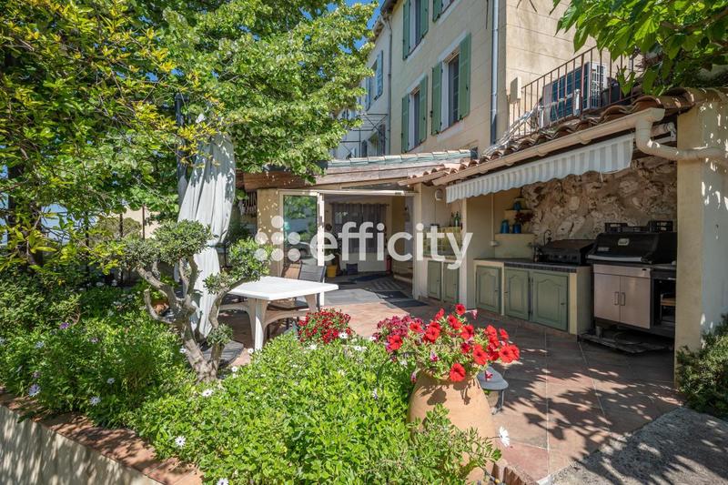 Maison de village - 174 m² - 6 pièces