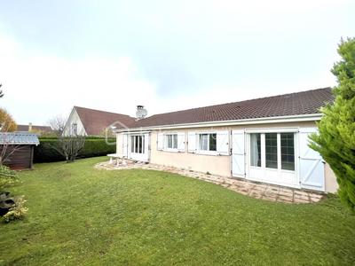 Maison - 122 m² - 6 pièces