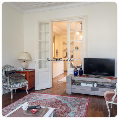 Maison - 179 m² - 9 pièces