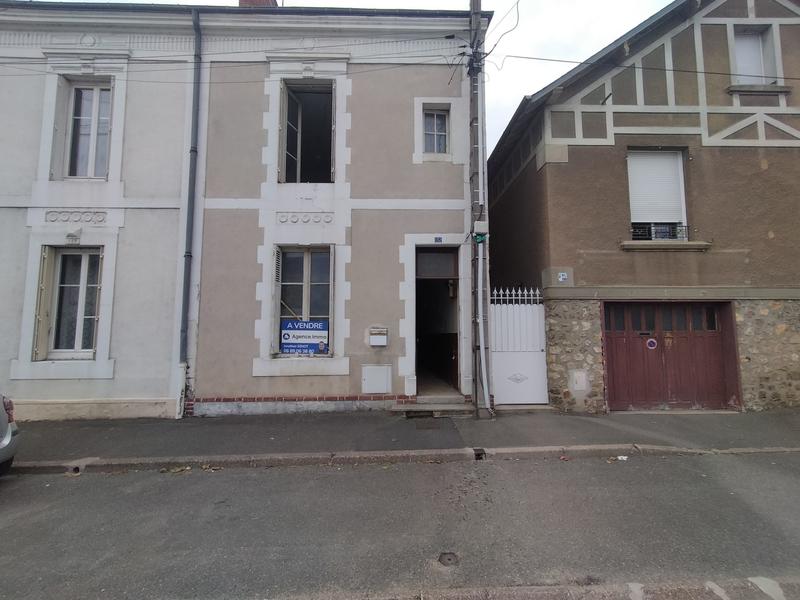 Maison - 97 m² - 6 pièces