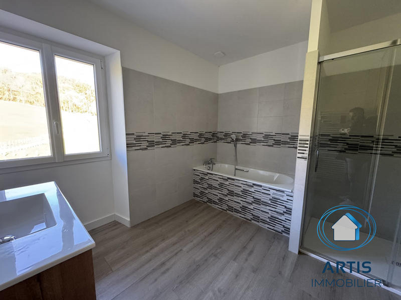 Maison ancienne - 165 m² - 6 pièces