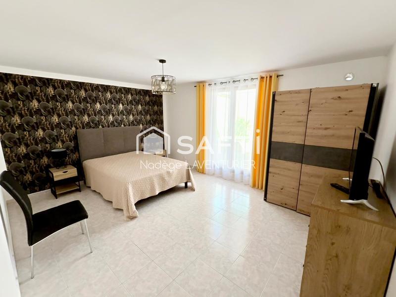 Maison - 181 m² - 8 pièces