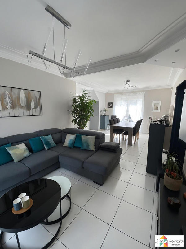 Maison - 115 m² - 6 pièces