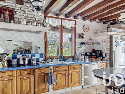 Maison - 214 m² - 4 pièces