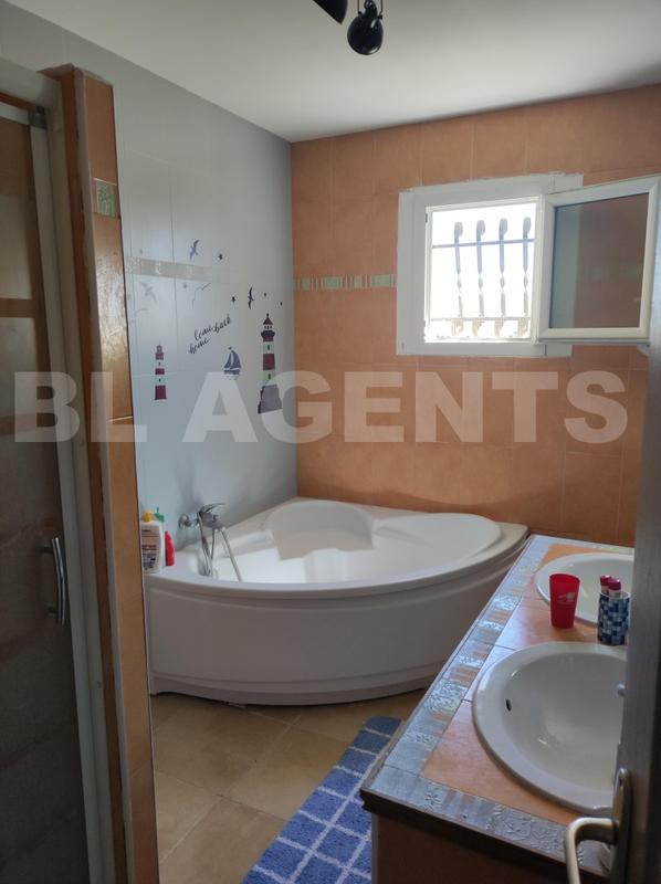 Maison traditionnelle - 112 m² - 6 pièces