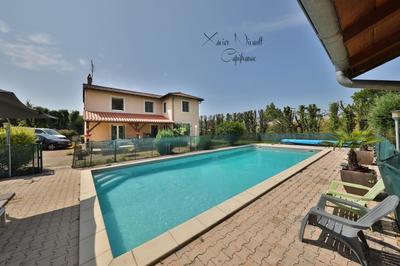 Maison - 136 m² - 8 pièces