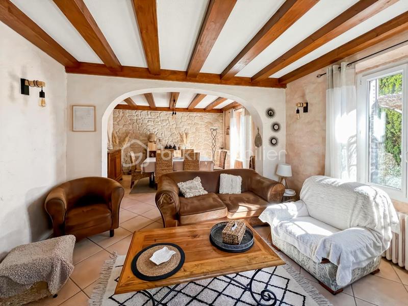 Maison traditionnelle - 153 m² - 6 pièces