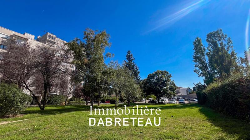 Appartement - 62 m² - 2 pièces