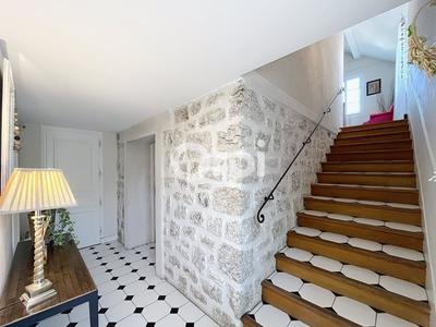 Maison - 170 m² - 6 pièces