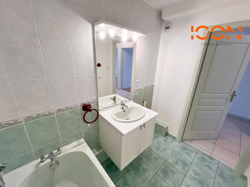 Appartement - 79 m² - 4 pièces