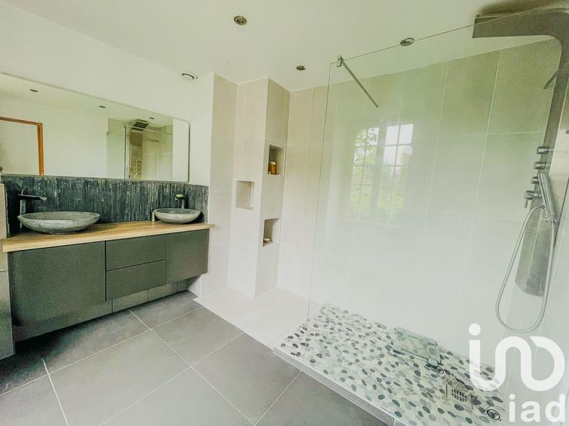 Maison de village - 230 m² - 8 pièces