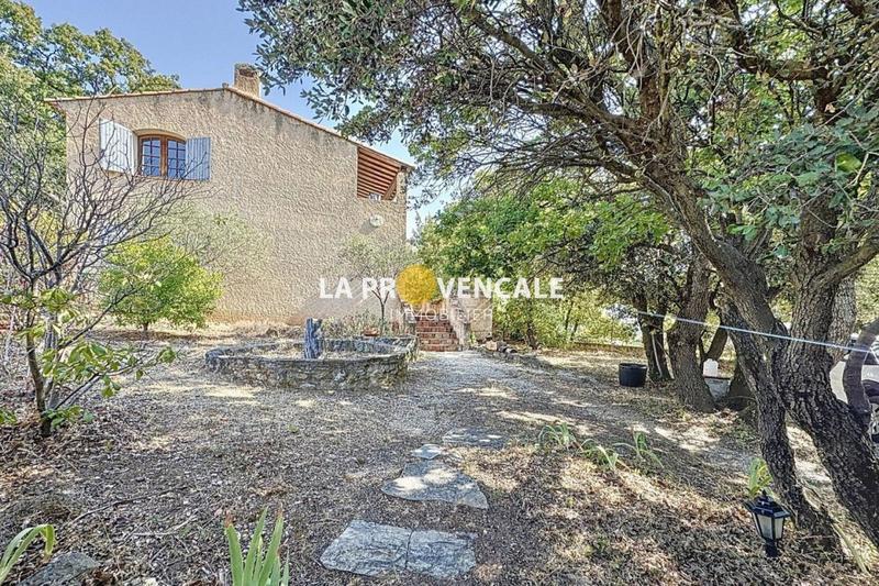 Maison traditionnelle - 141 m² - 6 pièces