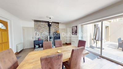 Maison - 310 m² - 8 pièces