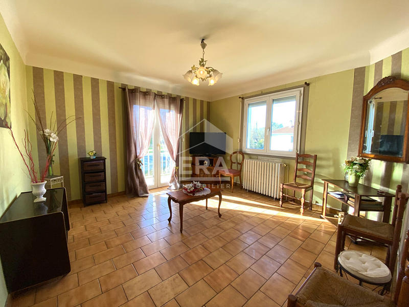 Maison - 99 m² - 5 pièces