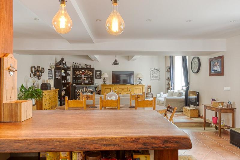 Villa - 210 m² - 7 pièces