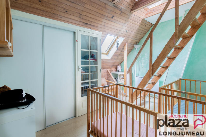 Appartement - 100 m² - 5 pièces