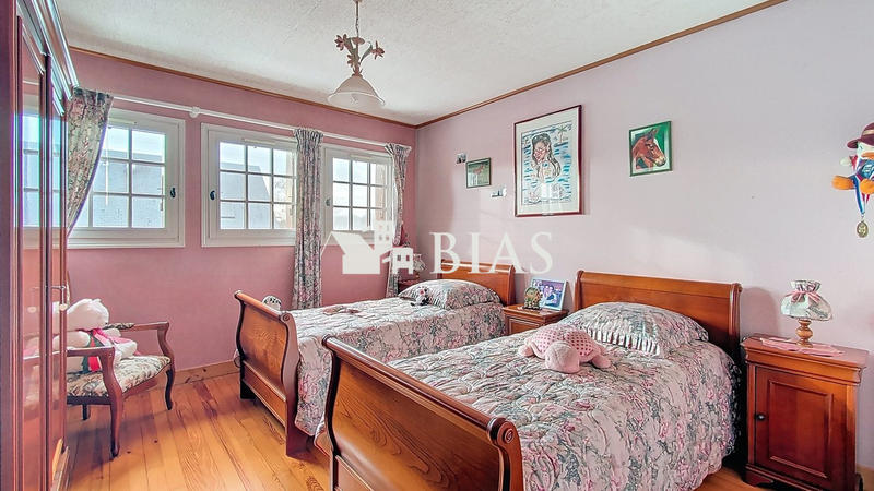 Viager - Maison traditionnelle - 145 m² - 6 pièces