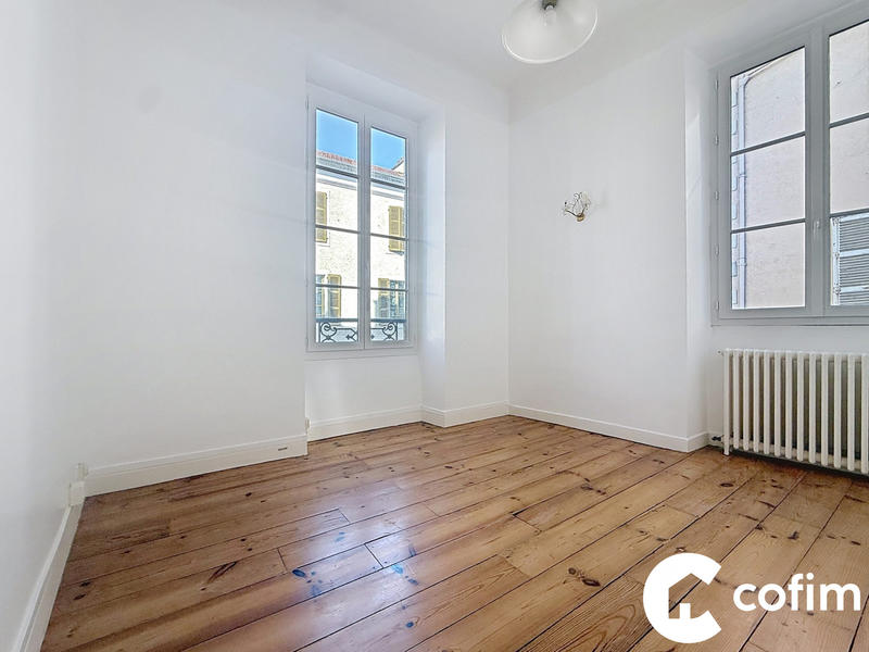 Appartement - 98 m² - 4 pièces