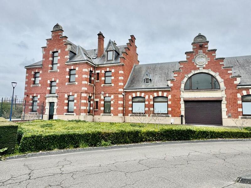 Immeuble - 326 m² - 16 pièces