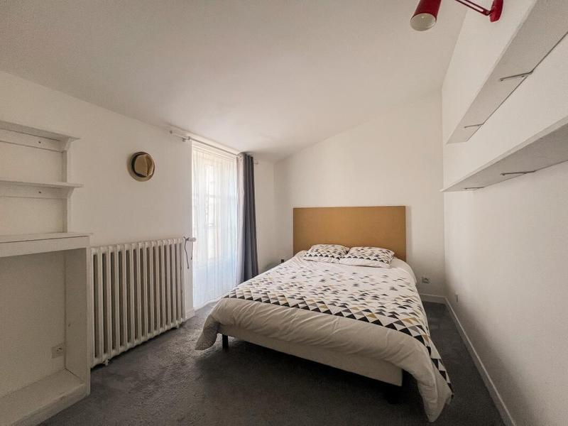 Maison - 245 m² - 10 pièces