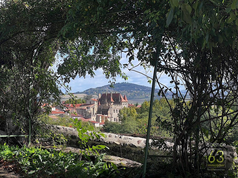 Maison - 192 m² - 6 pièces