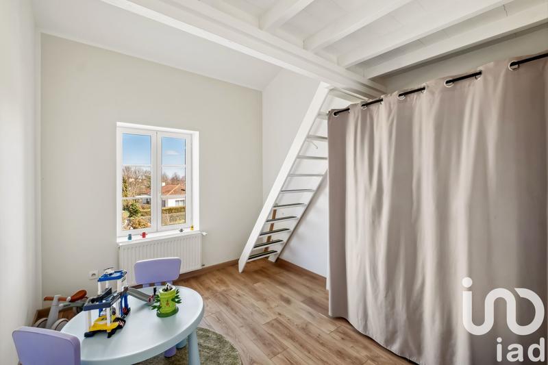 Maison - 210 m² - 6 pièces