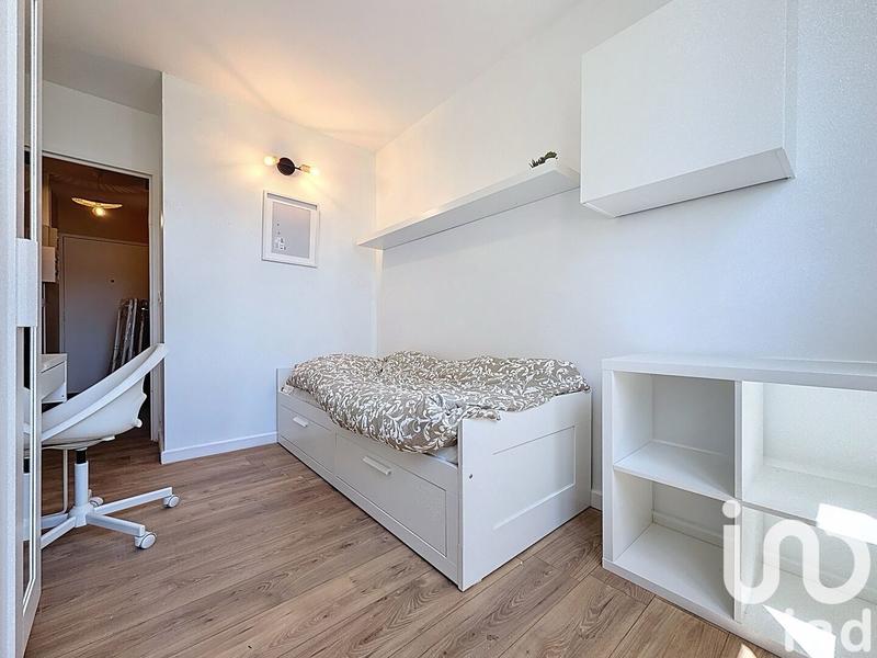 Appartement - 77 m² - 6 pièces