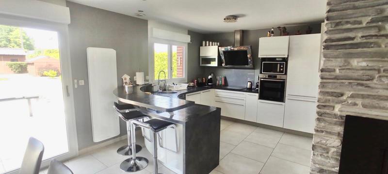 Pavillon - 130 m² - 6 pièces