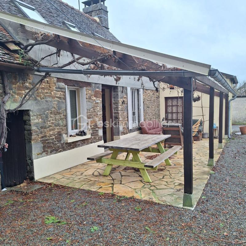 Maison de village - 80 m² - 4 pièces