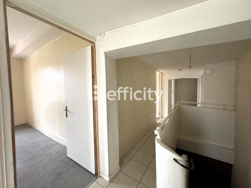 Maison - 150 m² - 7 pièces