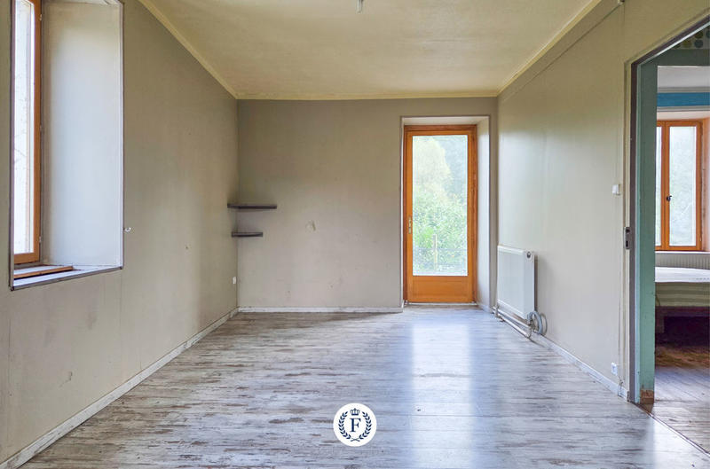 Maison - 224 m² - 8 pièces