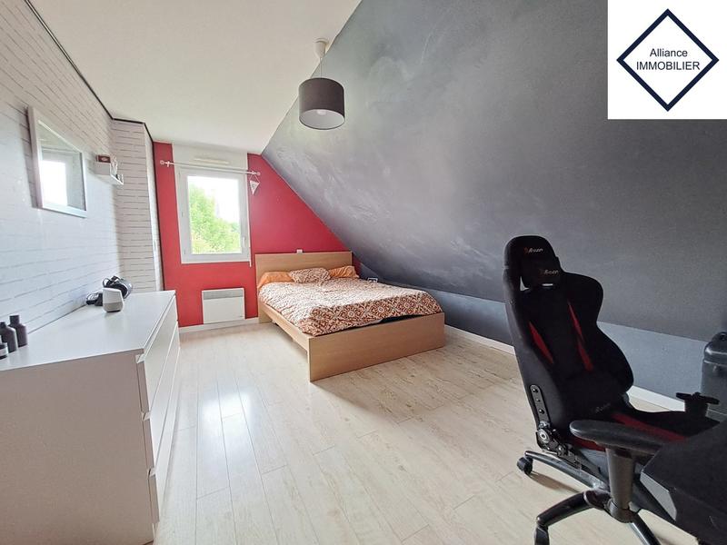 Maison - 103 m² - 7 pièces