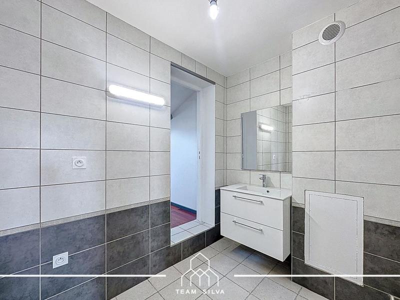 Pavillon - 93 m² - 5 pièces