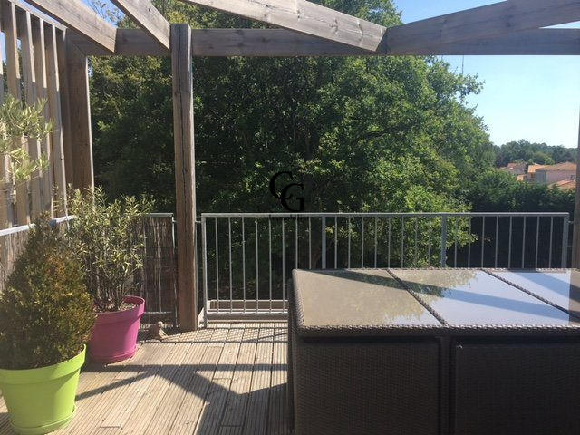 Appartement - 93 m² - 3 pièces