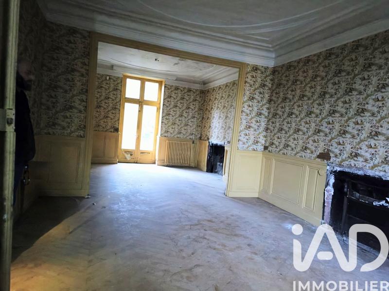 Maison - 335 m² - 10 pièces